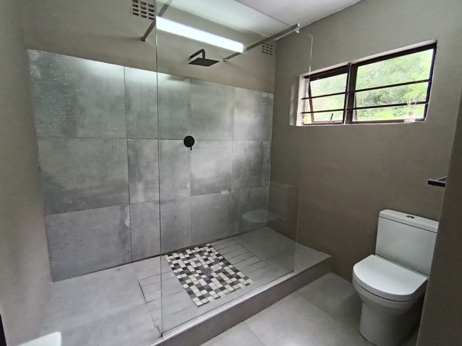 Commercial Property for Sale in Colleen Glen Eastern Cape